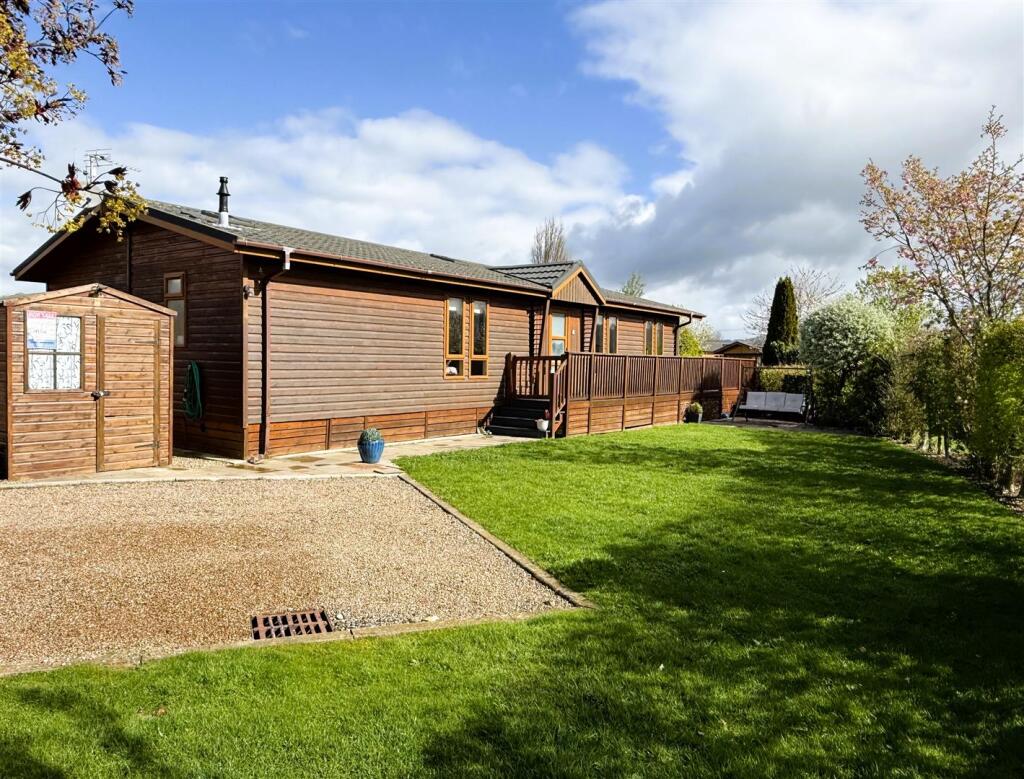 Main image of property: Abbots Green, Bulk
