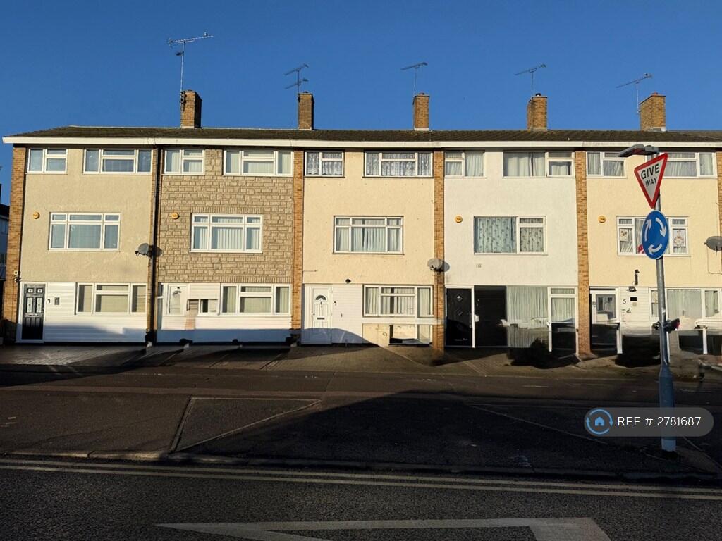 Main image of property: Long Gages, Basildon, SS14