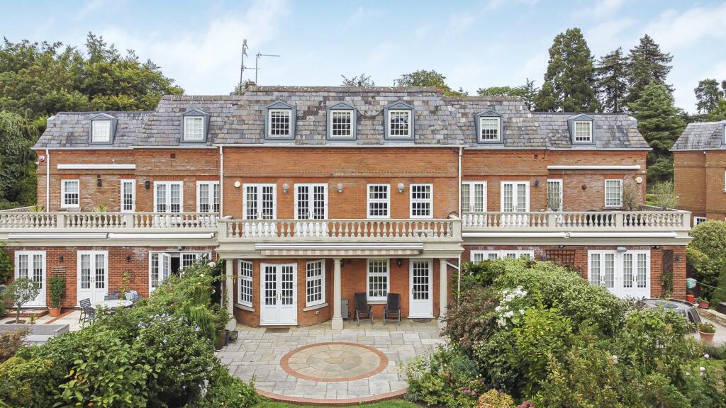 Main image of property: Bishopsgate Road, Englefield Green, Egham, Surrey, TW20