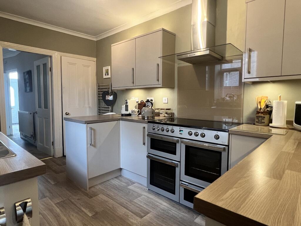 House in Ammanford, Llandybie - View 3