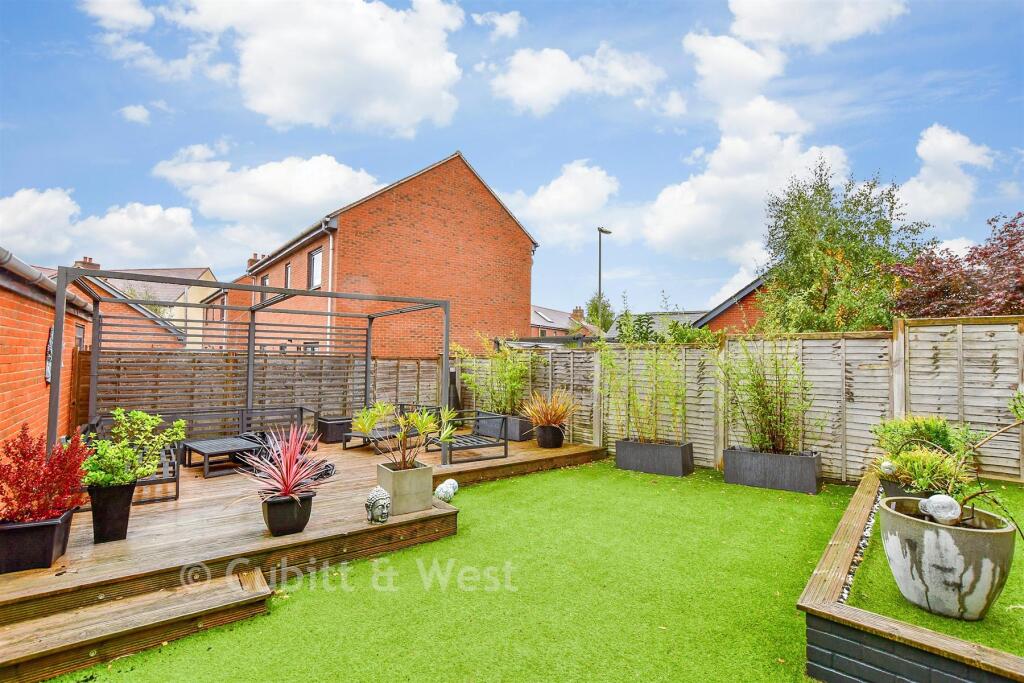 House in Waterlooville, Old Park Farm, Newlands - View 3