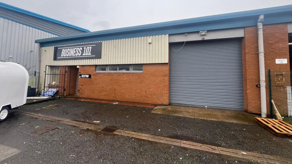 Main image of property: Units 3A, Bergen Way, Sutton Fields Industrial Estate, Hull, East Yorkshire, HU7 0YQ
