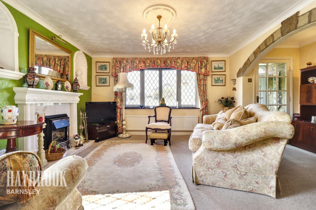 Primrose Way, Hoyland photo 4