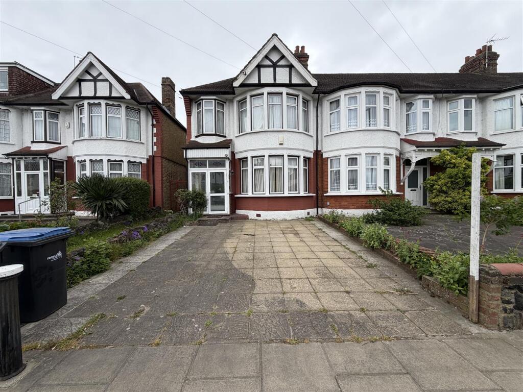 Main image of property: Wolves Lane, Wood Green, N22