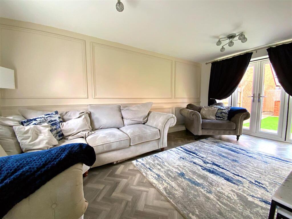 Buckworth Drive, Wootton, Bedford photo 2