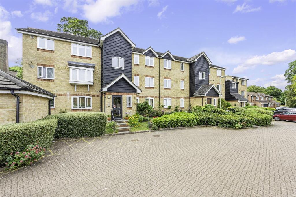 Main image of property: Dunnymans Road, Banstead