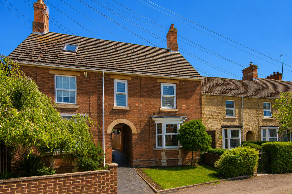 Main image of property: Midland Road, Thrapston