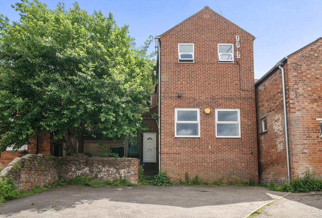 Main image of property: Lansdown, Stroud, Gloucestershire, GL5