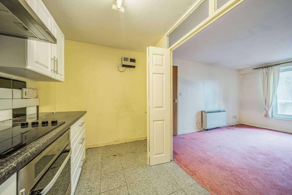 Apartment in London - View 5