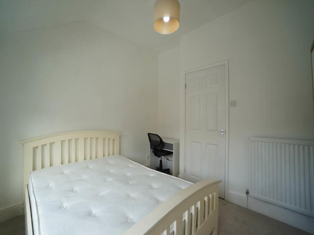 House in Bangor, Upper Bangor - View 2