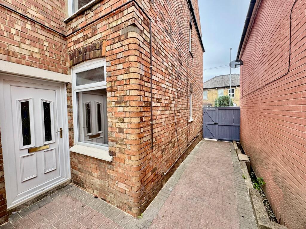 Main image of property: Wellington Road, Raunds, Wellingborough, NN9