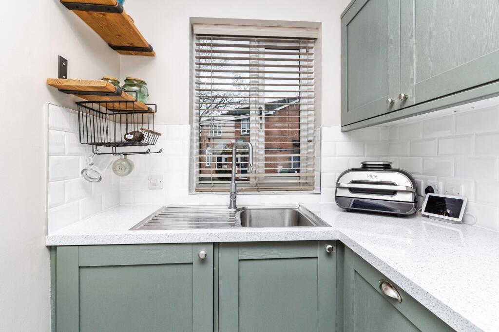 Garbett Road, Telford, TF4 photo 3