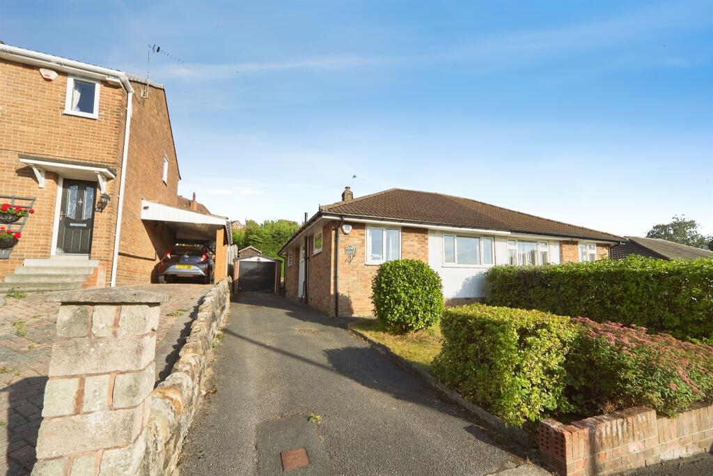 Main image of property: Green Lane, Cookridge, Leeds