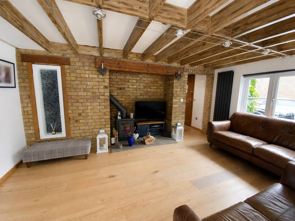 House in Southend-on-Sea - View 2