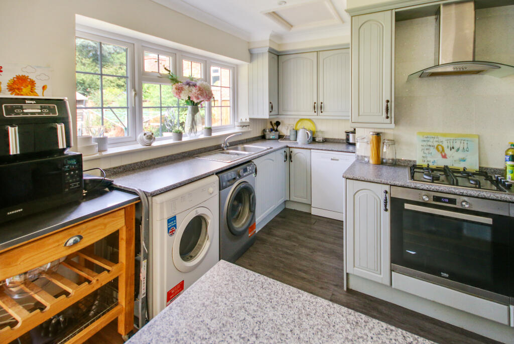House in Redhill - View 5