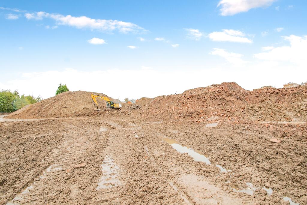 Land for sale in North Werneth, Oldham, Greater Manchester, OL9 – další