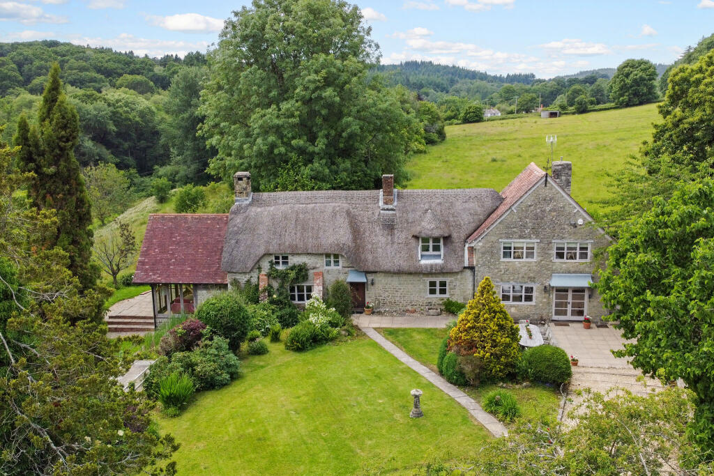 Zeals Row, Warminster, BA12