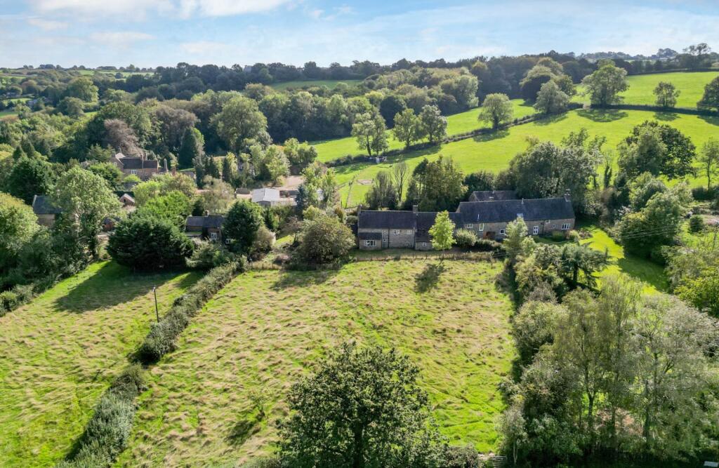 House in Derbyshire Dales, Derbyshire - View 4