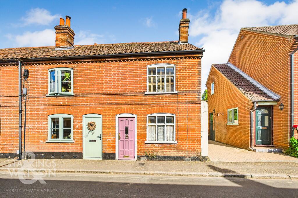 2-bed terraced on White Horse Street, Wymondham, £180,000