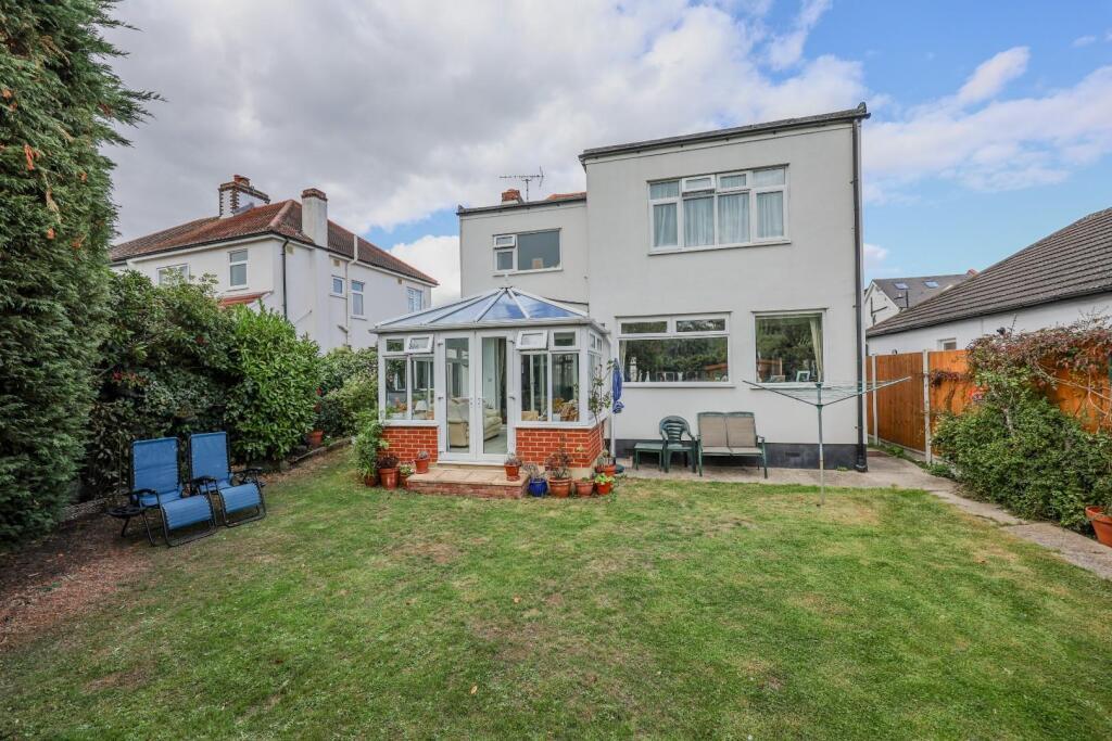 House in Southend-on-Sea - View 3