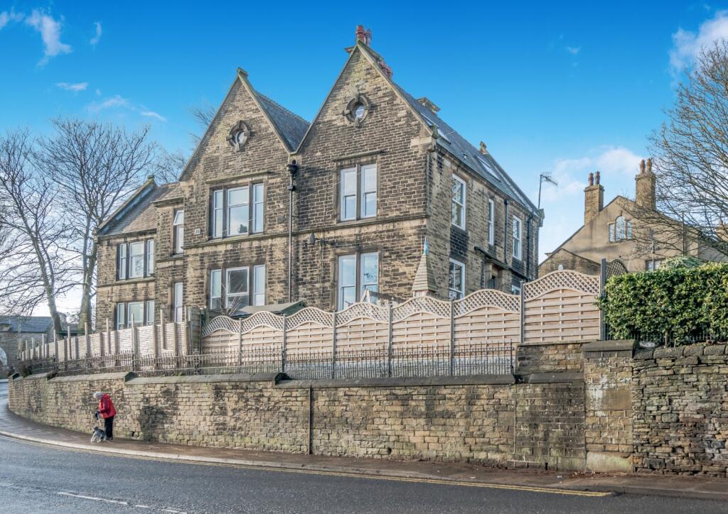 Town Lane, Idle, Bradford, BD10