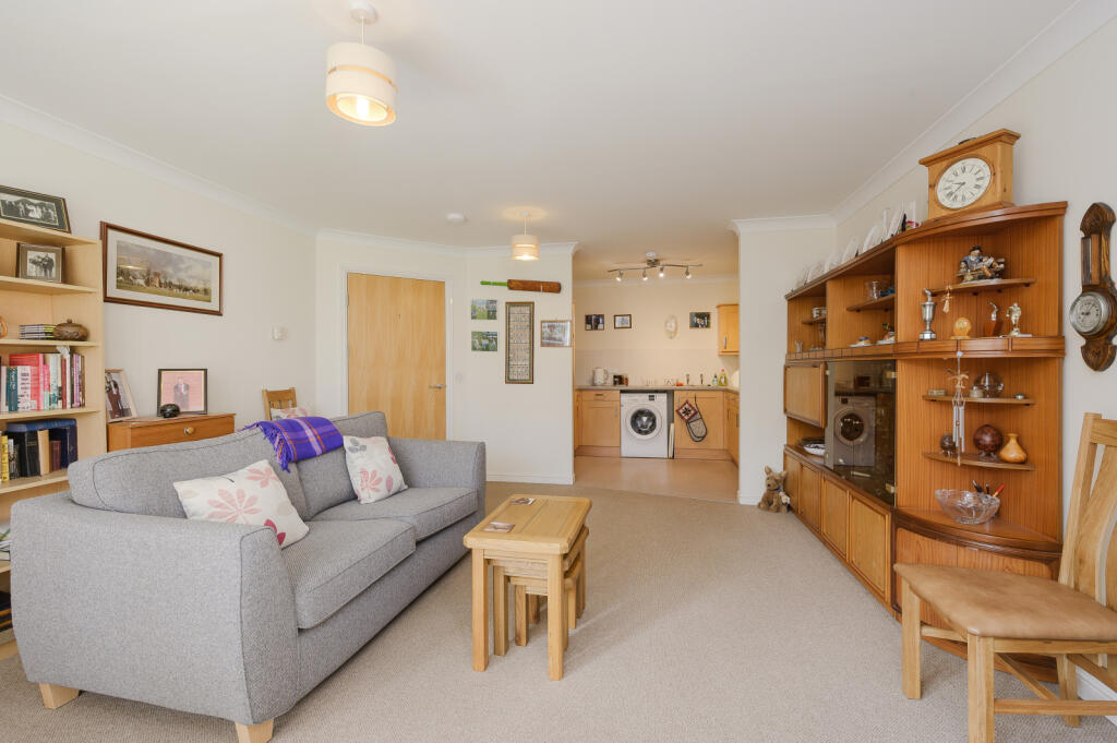 Apartment in London - View 5
