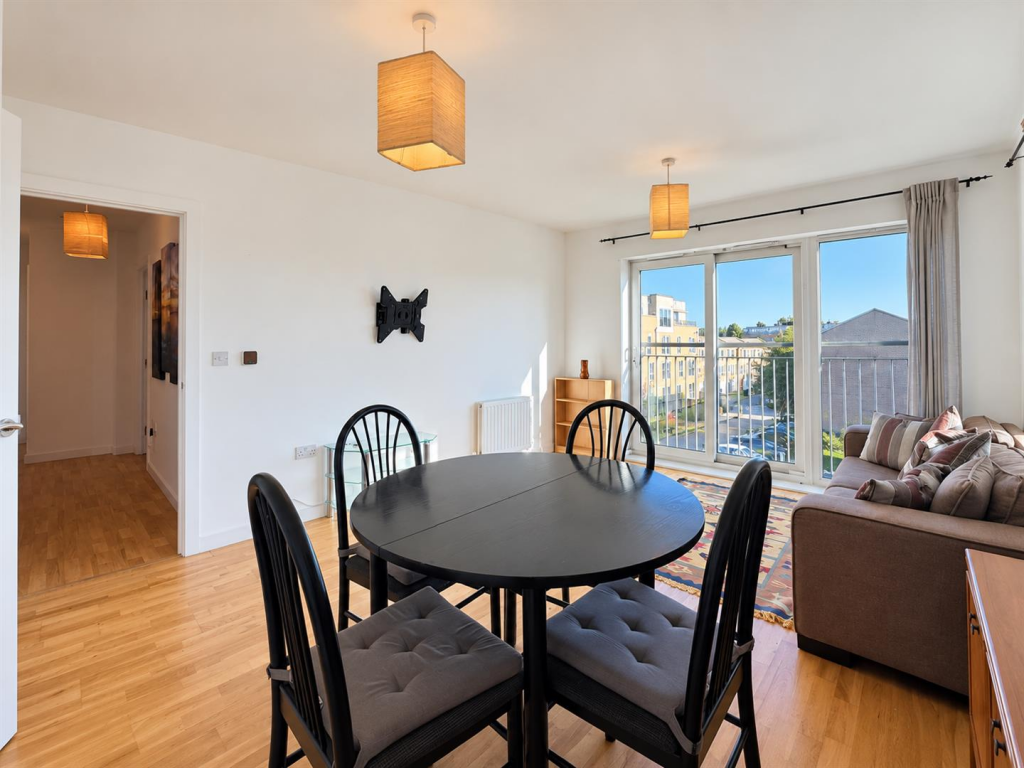 Apartment in Harrow - View 5