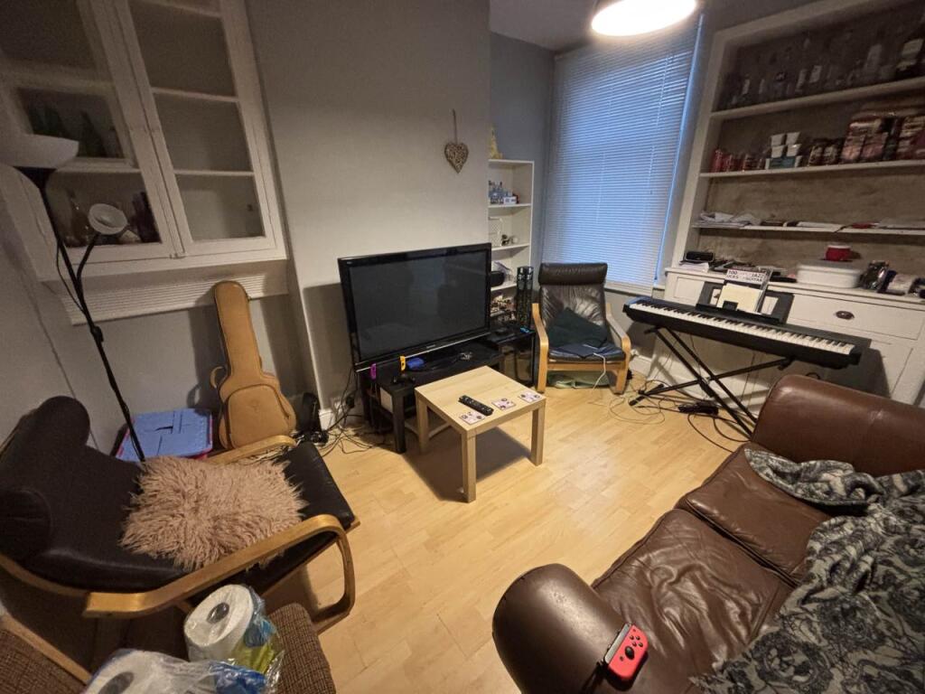 House in Cardiff - View 5