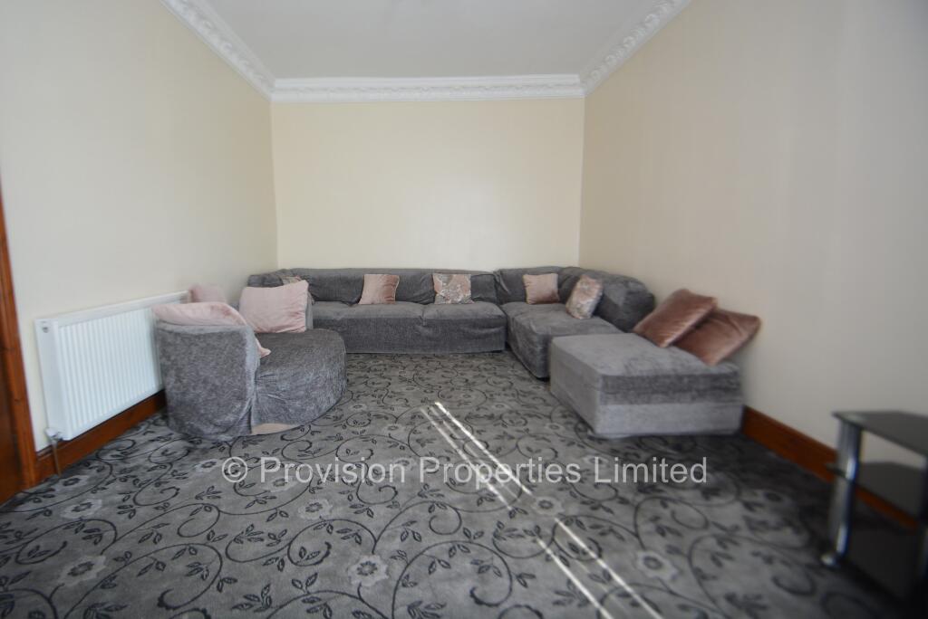 House in Leeds - View 2