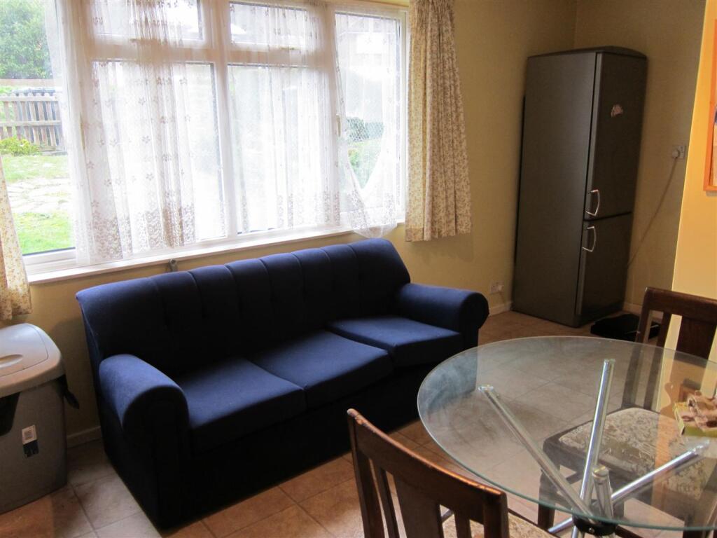 House in Twickenham - View 2