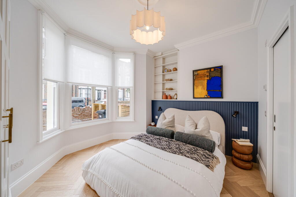 Apartment in London - View 2
