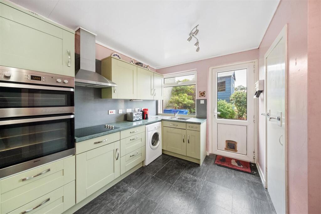 House in Kirkcaldy, Fife - View 4