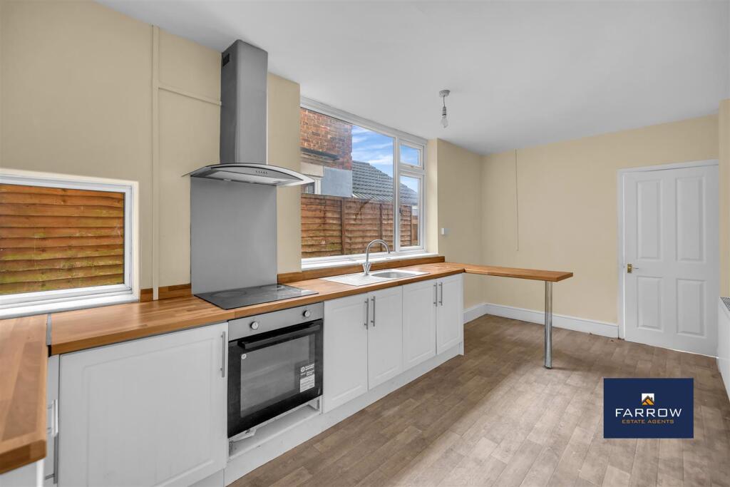 House in Doncaster - View 2
