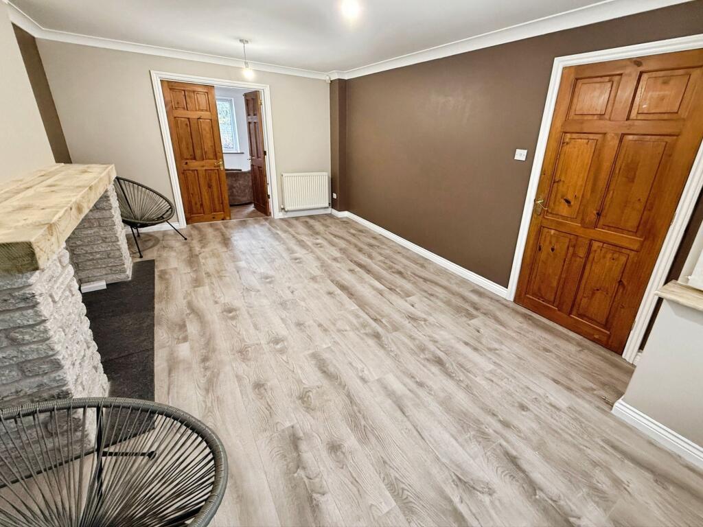 House in Telford, Muxton - View 4