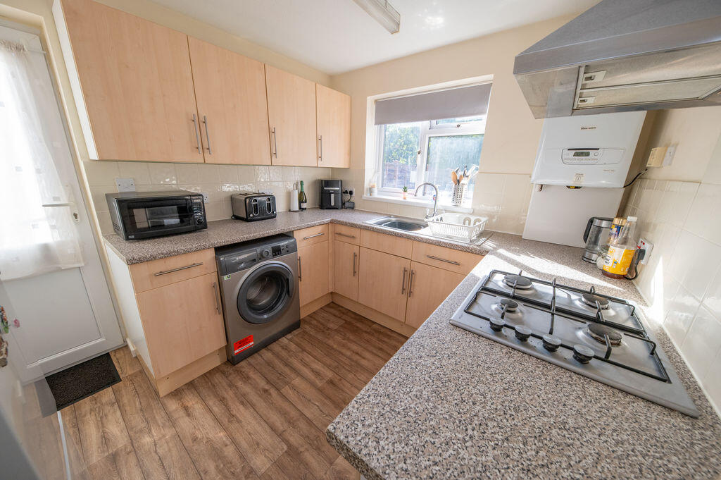 Apartment in Clanfield - View 4