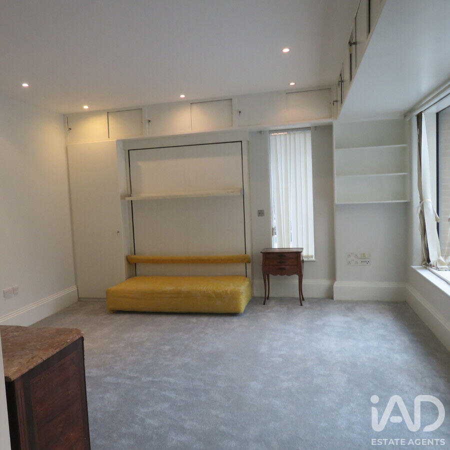 Studio apartment for rent