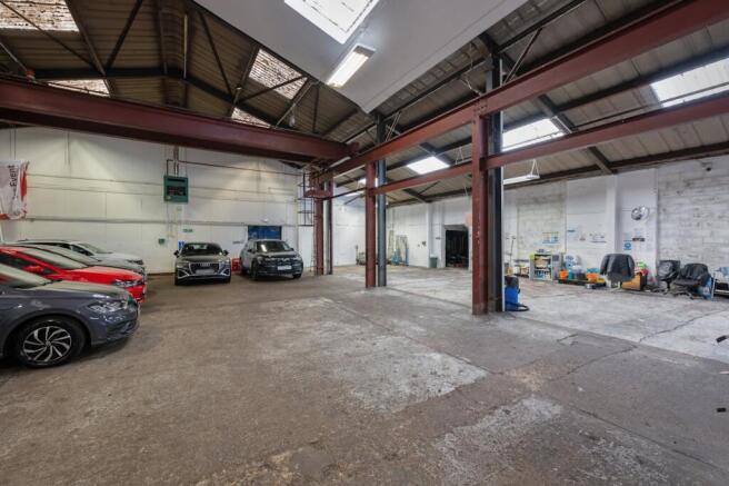 Unit 3, Redkiln Close, Horsham-29.jpg