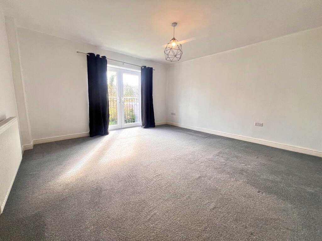 Village Drive, Ribbleton, Preston, PR2 photo 5