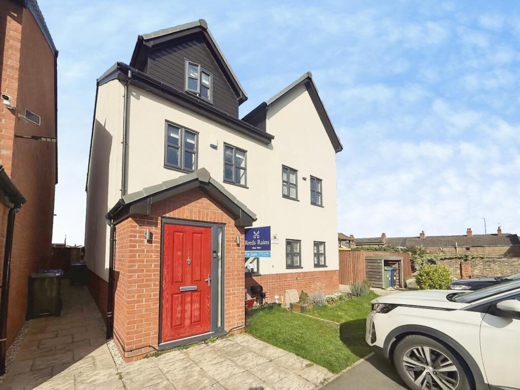 Main image of property: Fair Bank Close, Grimsby, Lincolnshire, DN32