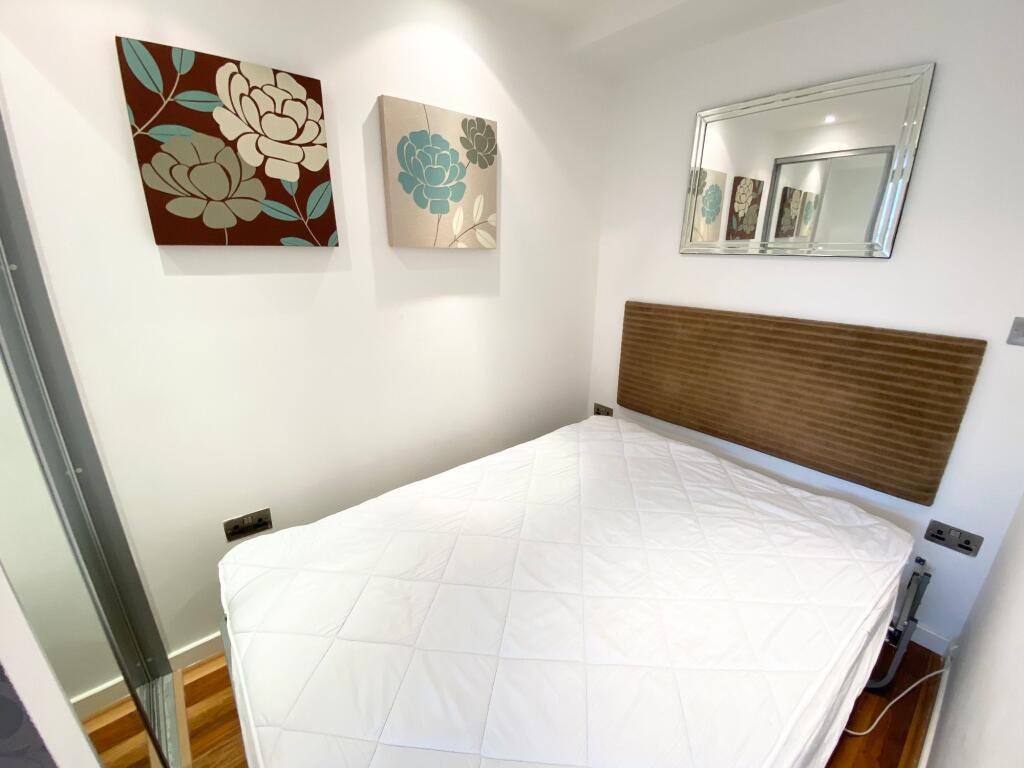 Apartment in Leeds - View 5