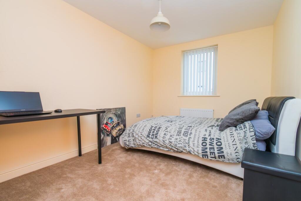 Apartment in Tonbridge - More
