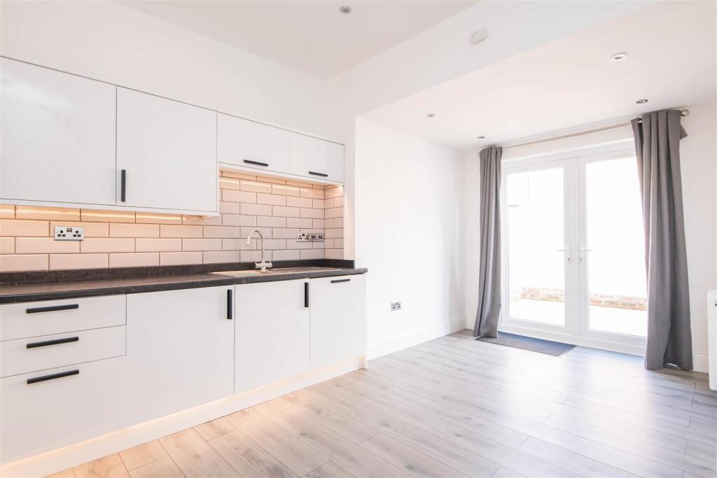 Tennyson Road, Preston - View 6