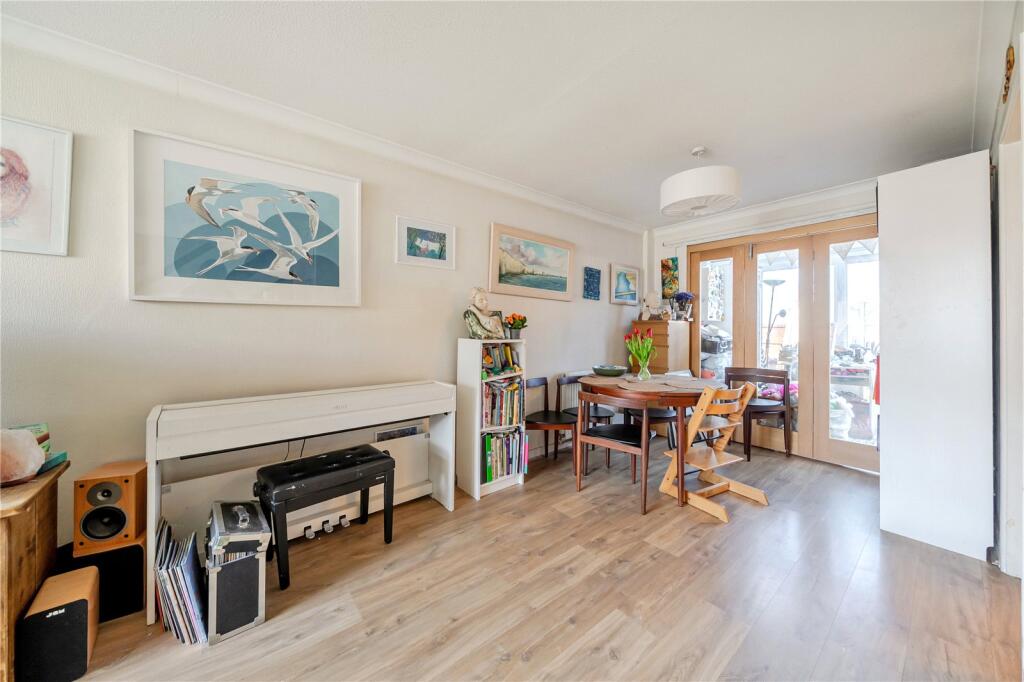 Sutton Road, Speen, Newbury - View 6