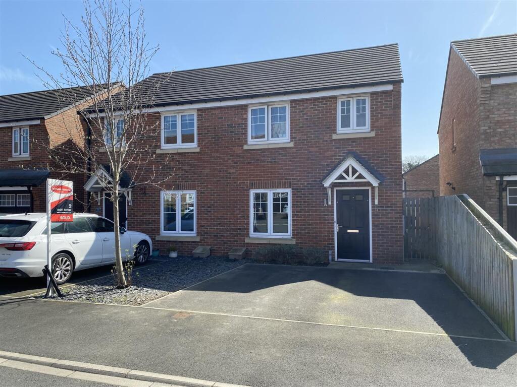 Main image of property: 14 Foxcovert Close, Aiskew, Bedale