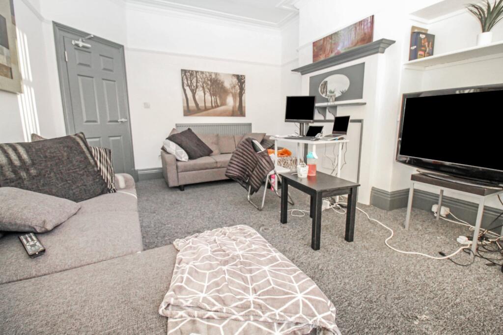 House in Leeds, West Yorkshire - More