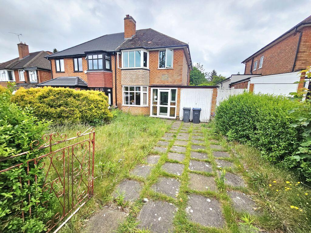 Main image of property: Antrobus Road, Sutton Coldfield, B73 5EN