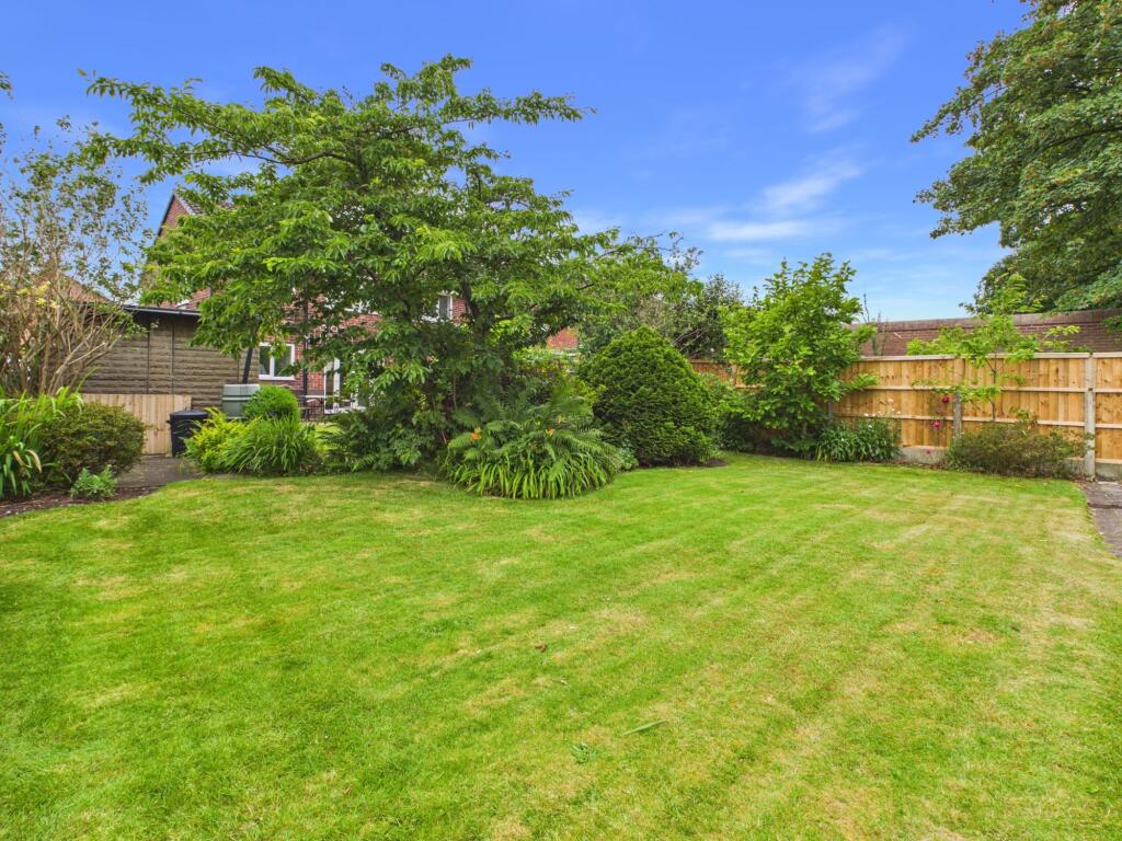Beechwood Drive, Ormskirk, L39 photo 4