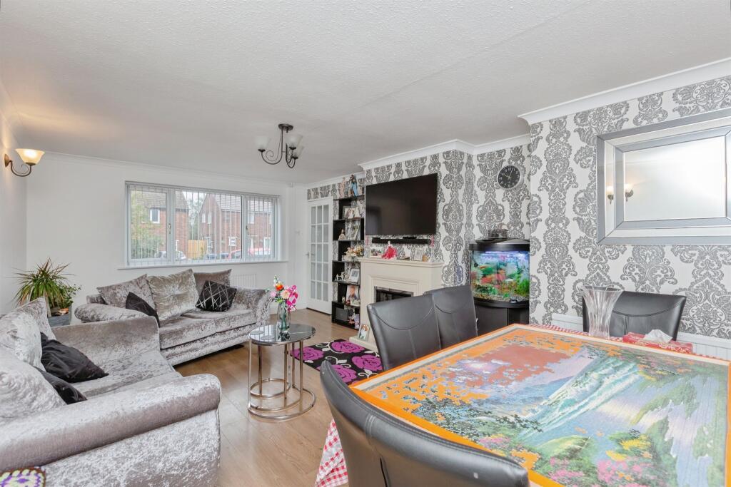 Cherry Orchard Estate, Higham-On-The-Hill, Nuneaton photo 2