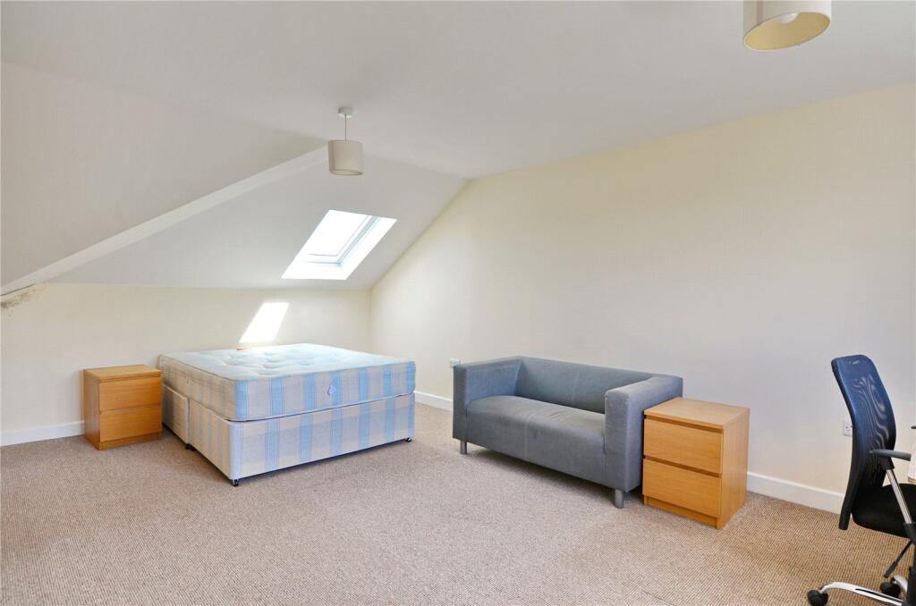 Main image of property: Frome Valley Road, Bristol, Somerset, BS16