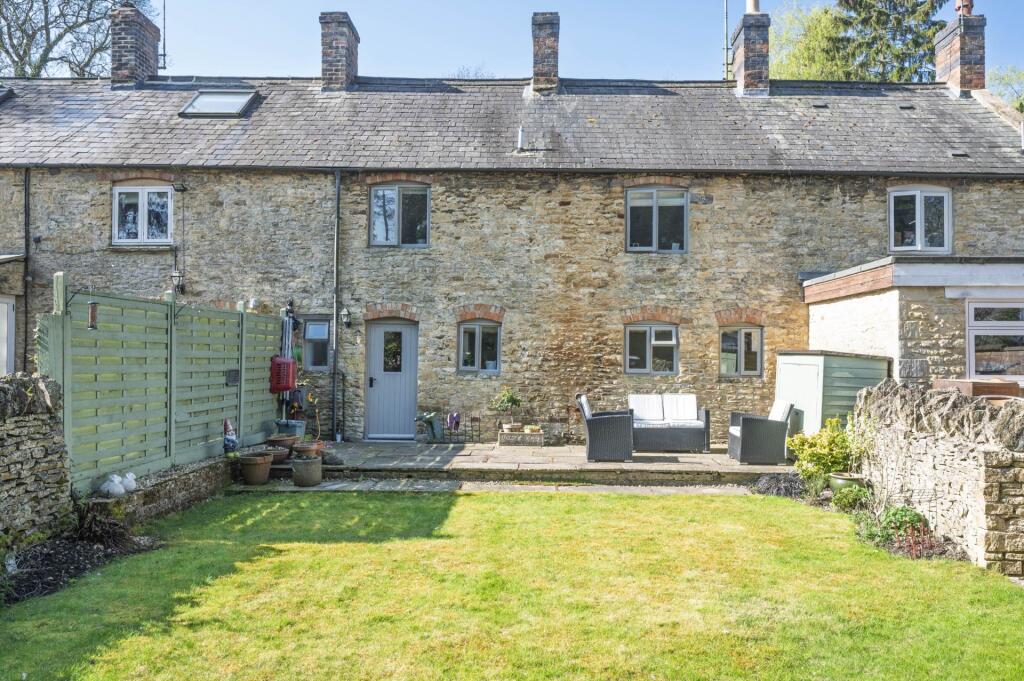 House in Stratford-on-Avon, Long Compton - View 2